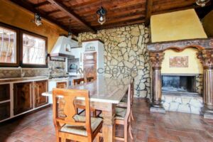 08 villino montecomparti cucina