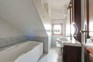 15 villino montecomparti bagno2