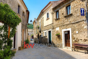 2 IL BORGO